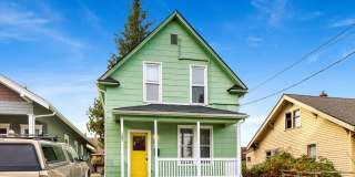 4 Bedroom, 1 Bathroom Home in the York Neighborhood for Rent! Gallery 1