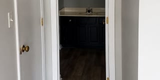 2557 Stockbridge Drive #B Gallery 16