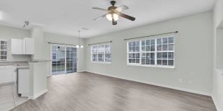 Bright and Spacious Townhome in Gate Community Gallery 6