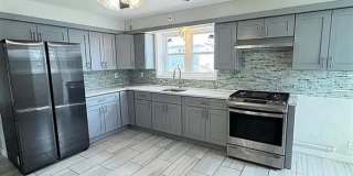 309 E 17th Street 2 Gallery 1