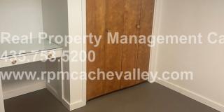 5 bedroom home close to USU! Pet friendly. Gallery 21