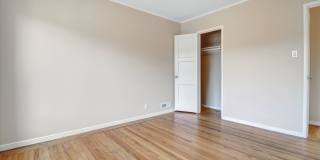 Spacious Westlake Home Gallery 14