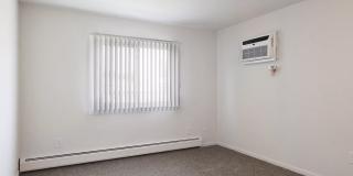 Oakland Mall Gallery 17