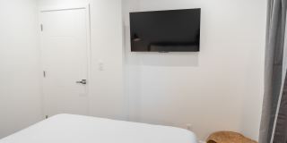 10863 Kling St Gallery 18