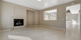 4 Bedroom Home in Silverstone Ranch Gallery 17