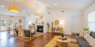 Hawk Ridge Apartments Gallery 11