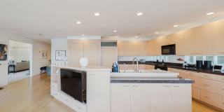 Furnished Bainbridge Island Waterfront Home with Incredible Views Gallery 9