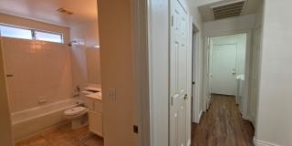Beautiful Single Story Home Gallery 23