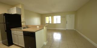 1617 Meadows Circle W Gallery 6