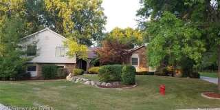 1728 Hiview Court Gallery 1