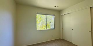 Spacious 2 Bed 2 Bath Condo in Aurora! Across from Community Pool!! Spacious 2 Bed 2 Bath Condo in Aurora! Across from Community Pool!! Gallery 9