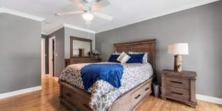 Golf Lover 4 Bed + Den and 3 Bath Pool Home in Lely Golf Estates Gallery 23