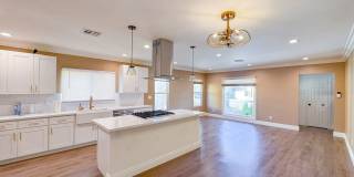 Gorgeous 3 Bedroom 2 Bath Updated Front House for Lease Near SoFi! (Building of ADU in the back) Gallery 5