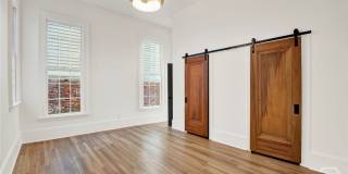 804 Drayton Street unit: 1 Gallery 25