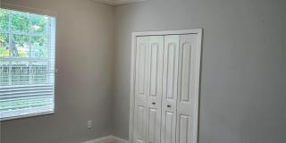 1023 SW 12th Ct Gallery 16