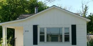 Charming Cottage on A. Avenue - MOVE IN SPECIAL $200 OFF 1st Months Rent: Gallery 1