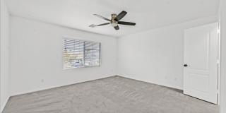 Desirable 4 Bedroom Home with Pool near Summerlin! Gallery 23