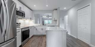 8118 BAYMEADOWS Circle Gallery 9