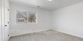 12008 Golden Gate Avenue Northeast Gallery 20