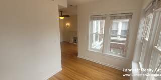 4954 N Ridgeway Ave Gallery 10