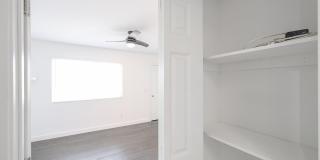 812 W 14TH Street Gallery 28