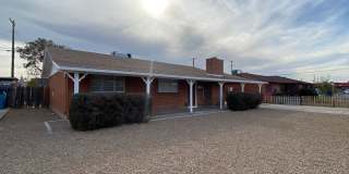 3 Bedroom Home in Phoenix with lots of character! Gallery 1