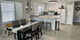 517 Palm Avenue Gallery 6