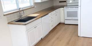 Castro Valley 2BD/1.5BA, 2 Story Duplex with Shared Garage Gallery 7