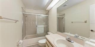 Furnished 2 Bedroom | 2 Bath - Lake Views Gallery 18