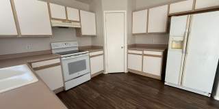 12071 W Dahlia  - 3 Bed, 2 Bath in El Mirage Gallery 6