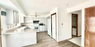 2048 Walnut Street Gallery 3