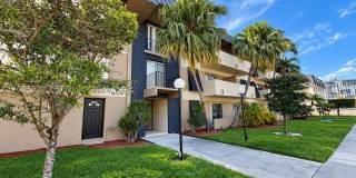 7430 SW 59th Ct Gallery 1