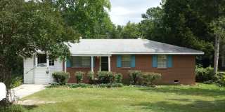 138 Hickory dr 4B/1.5Bath Martinez w large fenced in yard. Gallery 1