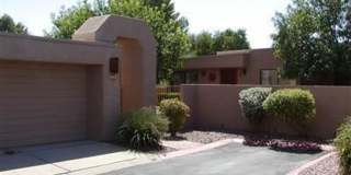 Attractive 3 Bed. 2 Ba. Townhome at Columbus & Ft. Lowell Gallery 1