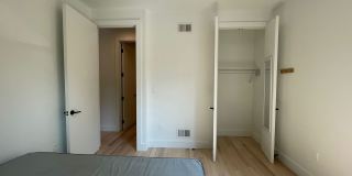 527 Monroe Street Gallery 9