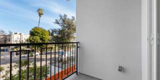 ST Living at 549 N Heliotrope Dr | Fresh &  Modern for the Best of LA Living! Gallery 16