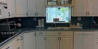612 NE 25th Avenue 51, Hallandale Beach, FL 33009 - 2877 Gallery 1
