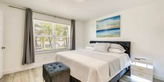 Marco Island Treasure Gallery 16