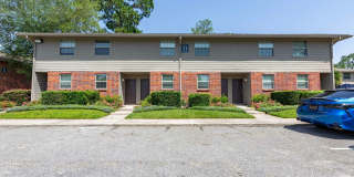 Canyon Square Gallery 17