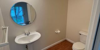 Spacious  South Burlington Townhouse for Rent - Available 7/1 Gallery 19