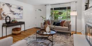Remodeled Rambler with 2/Car garage, RV Parking and an Impressive Back Yard!!!!! Gallery 9