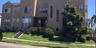Mid-City Top Floor 2 Bedroom 1 Bath Gem Mid-City Top Floor 2 Bedroom 1 Bath Gem Gallery 1