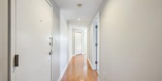Kenmore Sq - 2 Bed 2 Bath  9/1 Gallery 3