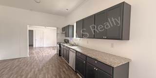 Updated 6 Bedroom Home! Gallery 8