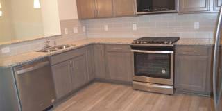 Room in 3 Bedroom Townhome at Talley St Gallery 23