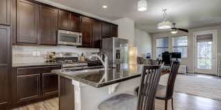 Two Bedroom, Two and a half bath! With Garage, Courtyard View, Stainless Appliances, Great Location! (Colony) Gallery 7