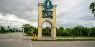 137 NE 3rd Ct Gallery 14