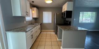 East Fountain Square 3 Bedrooms 1.5 Baths Gallery 7