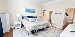 420 Oak Harbour Lane, Unit 201 Gallery 33
