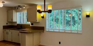 Winslow mid-century rambler....refreshed and ready to call home Gallery 5
